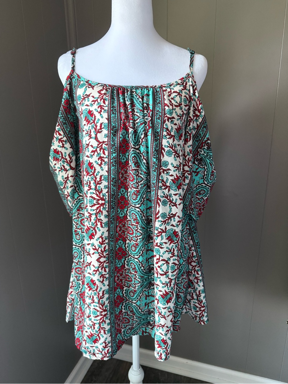 Rue21 Teal and Red Paisley Cold-Shoulder Mini Dress